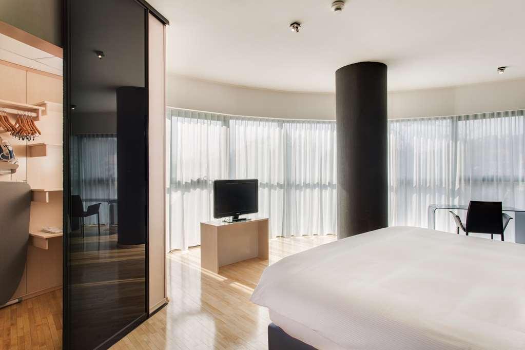 Doubletree By Hilton Hotel Cluj - City Plaza ห้อง รูปภาพ