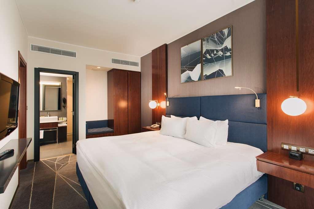 Doubletree By Hilton Hotel Cluj - City Plaza ห้อง รูปภาพ